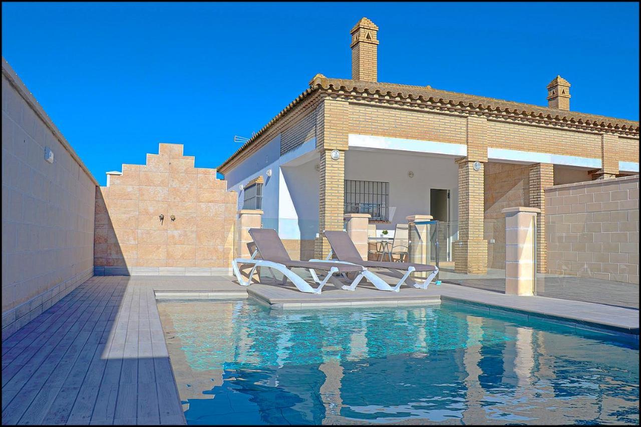 Chalet Peñuelas con piscina Conil De La Frontera Luaran gambar