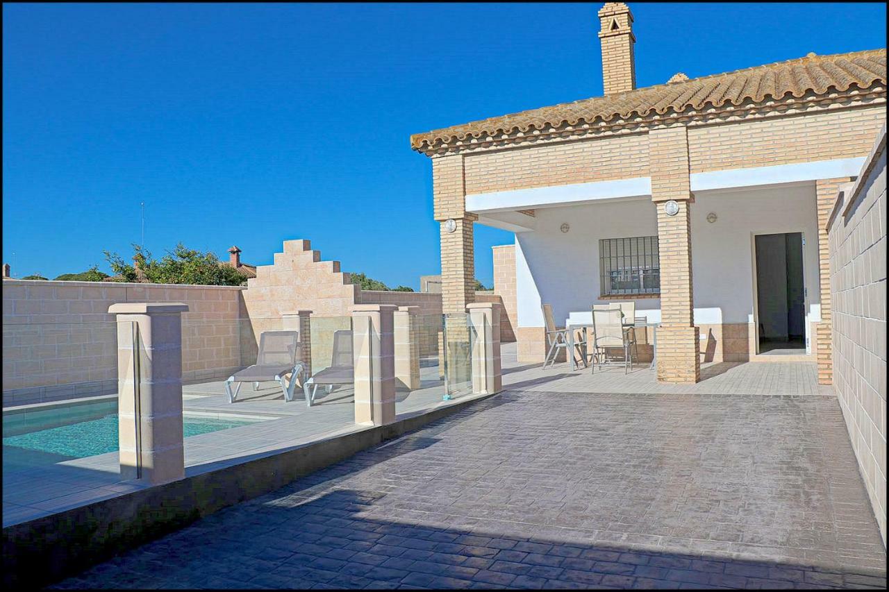 Chalet Peñuelas con piscina Conil De La Frontera Luaran gambar
