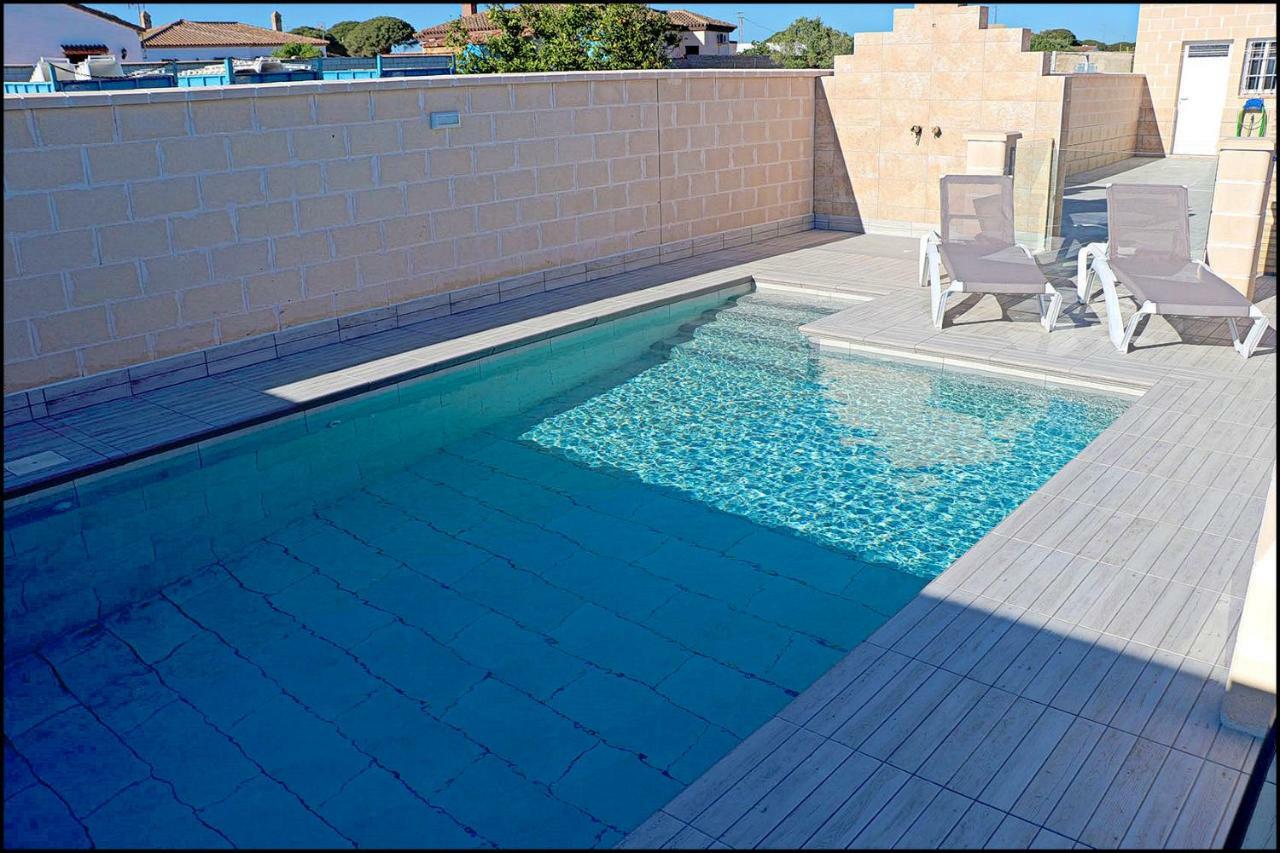 Chalet Peñuelas con piscina Conil De La Frontera Luaran gambar