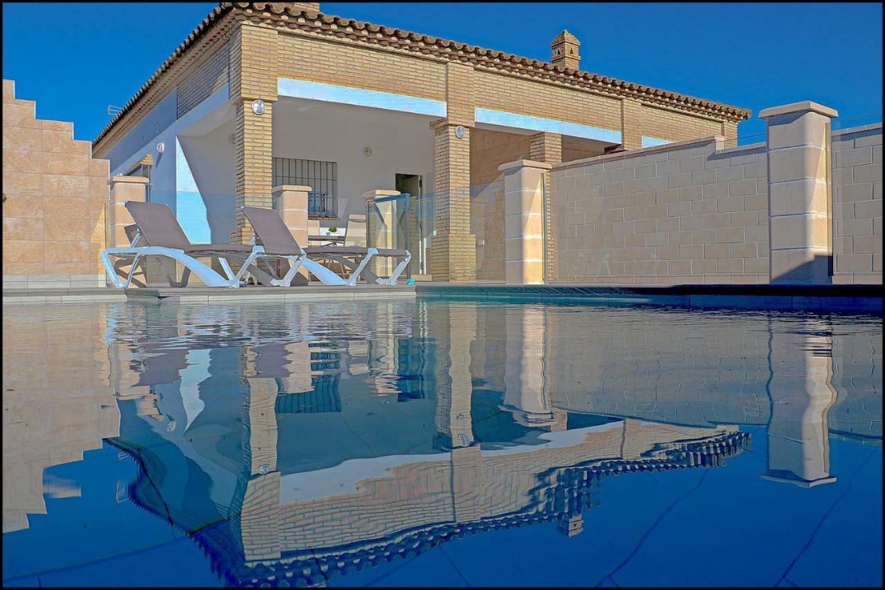 Chalet Peñuelas con piscina Conil De La Frontera Luaran gambar
