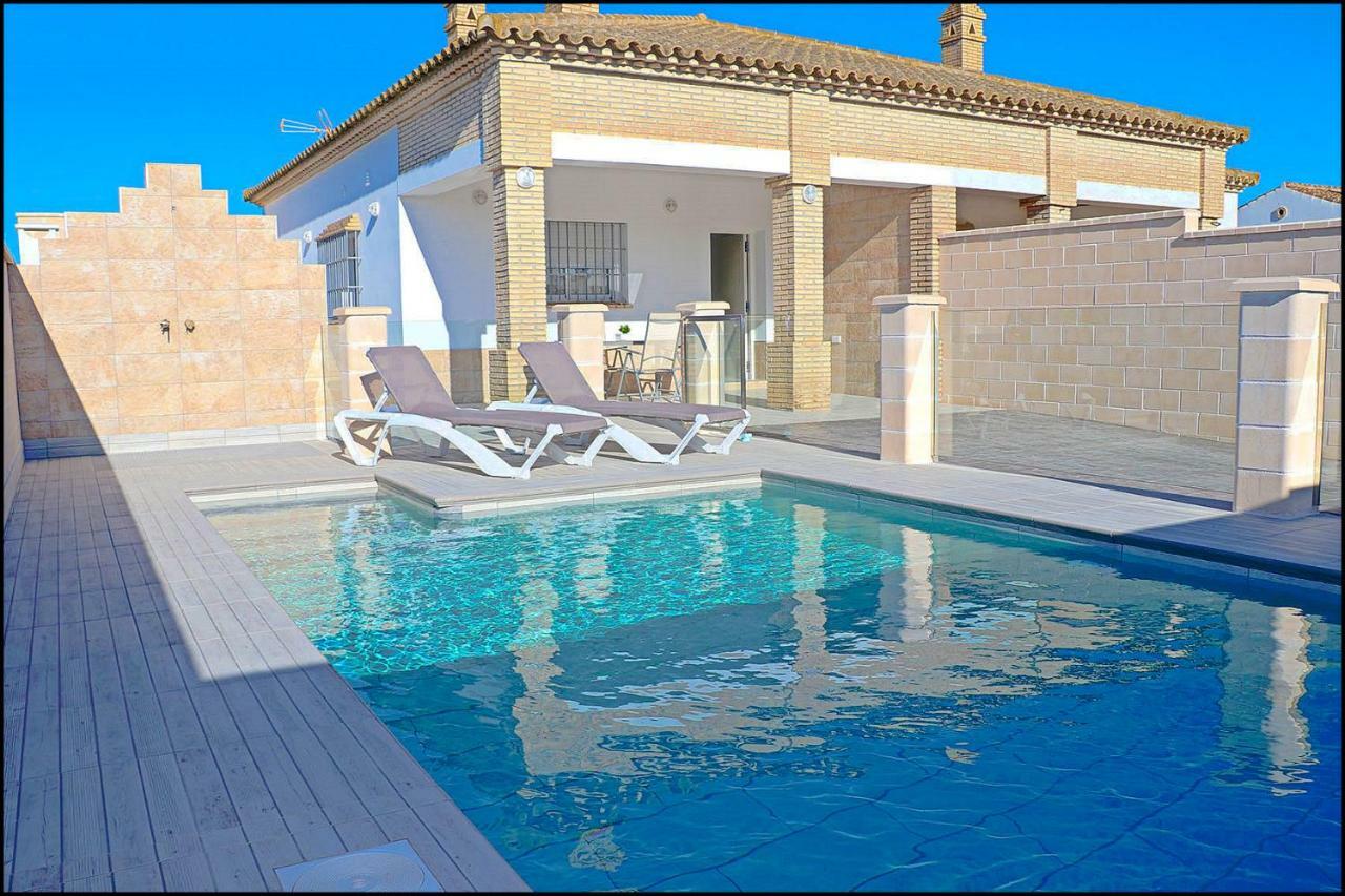 Chalet Peñuelas con piscina Conil De La Frontera Luaran gambar
