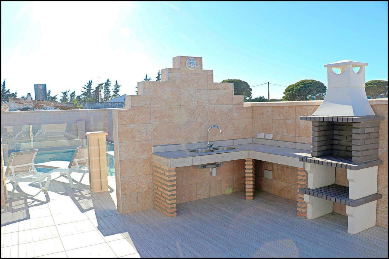 Chalet Peñuelas con piscina Conil De La Frontera Luaran gambar