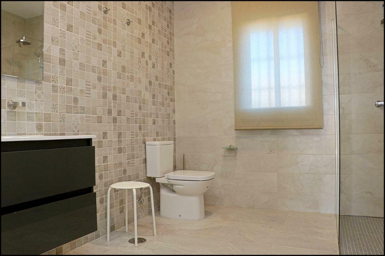 Chalet Peñuelas con piscina Conil De La Frontera Luaran gambar